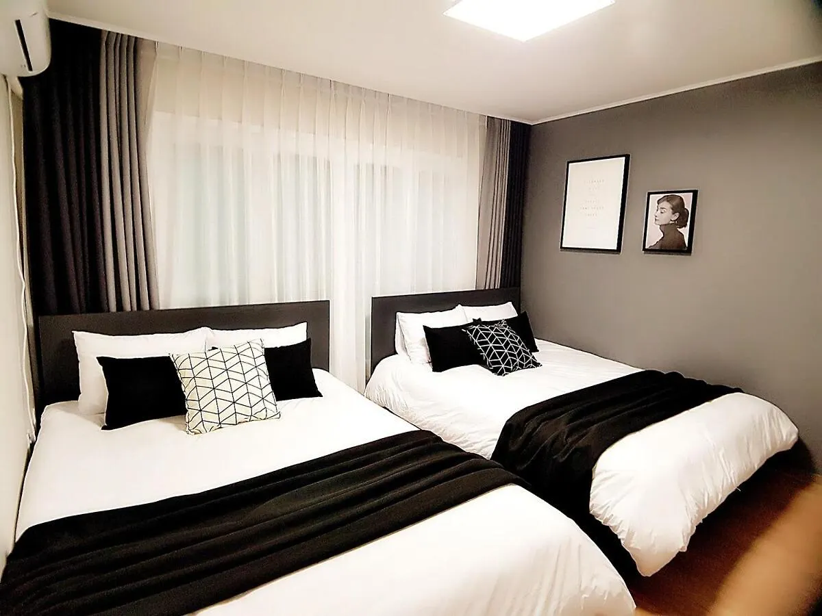 Young House Szöul Apartman