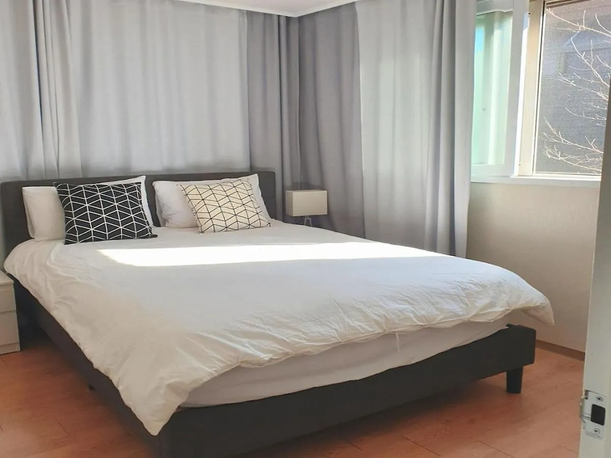 Apartman Young House Szöul